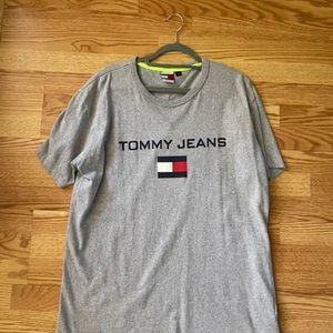 Tommy Logo Tee